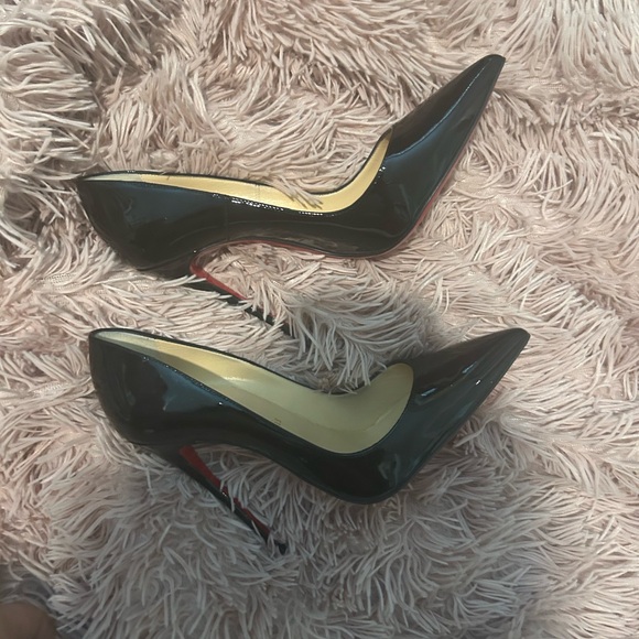 Christian Louboutins NWT never worn so kate - Picture 4 of 4